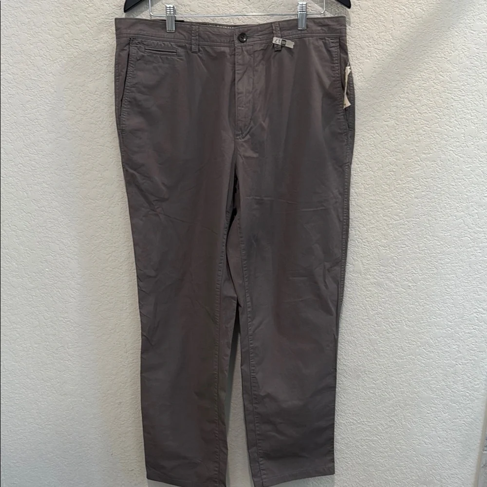 Banana Republic Men's Gray Pants 35 by 34 NWT